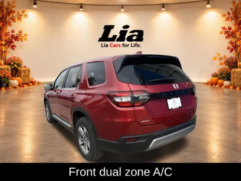 More photos of 2024 Honda Pilot EX-L at Lia Honda Williamsville, NY