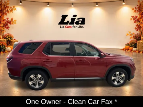 Photos of 2024 Honda Pilot EX-L for sale in Buffalo, NY at Lia Honda Williamsville