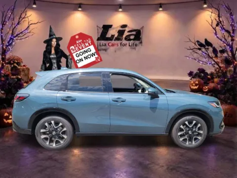 Photos of 2027 Honda HR-V EX-L for sale in Buffalo, NY at Lia Honda Williamsville