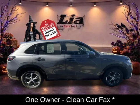 Photos of 2025 Honda HR-V EX-L for sale in Buffalo, NY at Lia Honda Williamsville