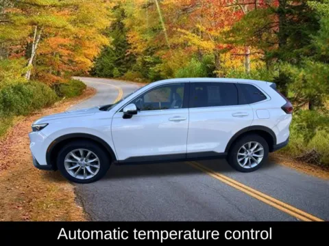 More photos of 2023 Honda CR-V EX at Lia Honda Williamsville, NY