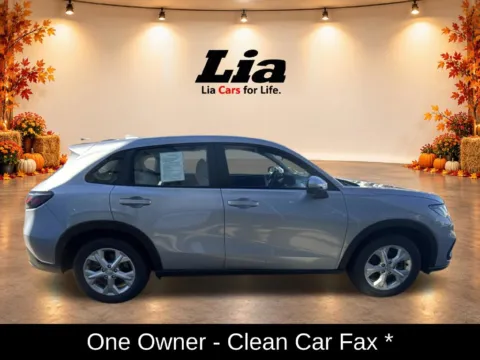 Photos of 2023 Honda HR-V LX for sale in Buffalo, NY at Lia Honda Williamsville