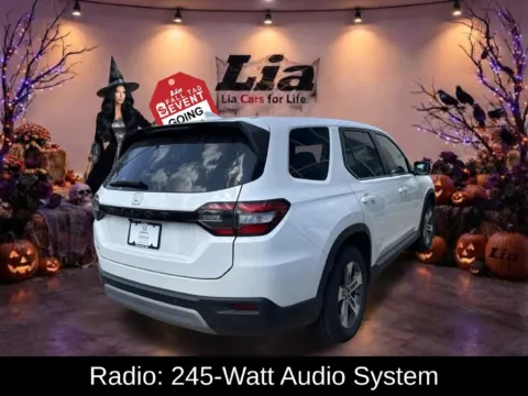 Another view of 2024 Honda Pilot EX-L for sale in Buffalo, NY at Lia Honda Williamsville
