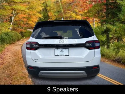 More photos of 2024 Honda Pilot EX-L at Lia Honda Williamsville, NY