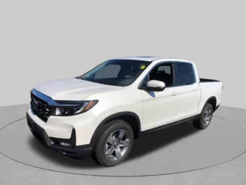 More photos of 2026 Honda Ridgeline RTL at Lia Honda Williamsville, NY