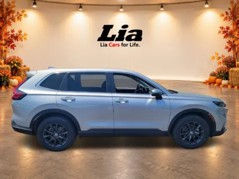 Photos of 2027 Honda CR-V EX-L for sale in Buffalo, NY at Lia Honda Williamsville