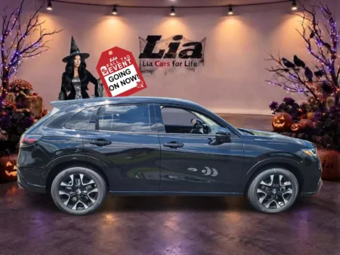 Photos of 2027 Honda HR-V EX-L for sale in Buffalo, NY at Lia Honda Williamsville