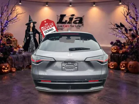 More photos of 2027 Honda HR-V EX-L at Lia Honda Williamsville, NY