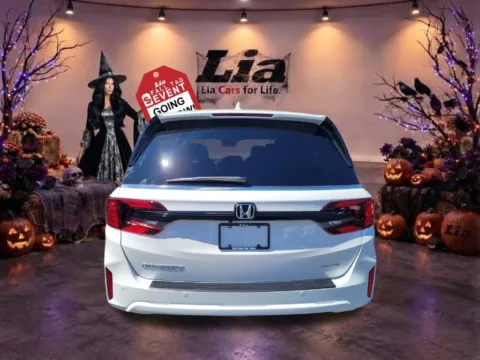 More photos of 2027 Honda Odyssey Elite at Lia Honda Williamsville, NY