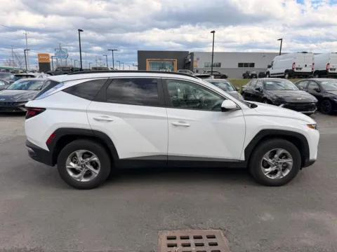 Photos of 2024 Hyundai Tucson SEL for sale in Albany, NY at Lia Hyundai Albany