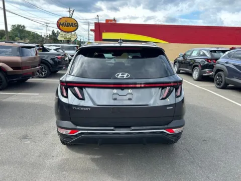More photos of 2022 Hyundai Tucson SEL at Lia Hyundai Albany, NY