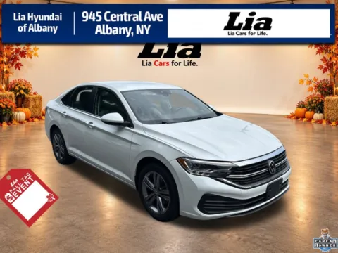 White 2023 Volkswagen Jetta 1.5T SE for sale in Albany, NY
