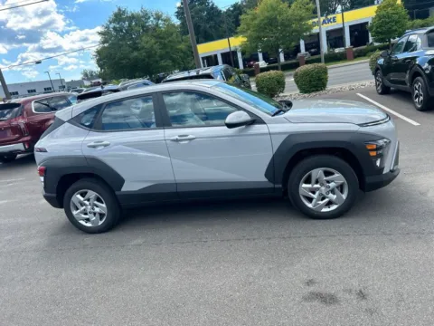 Photos of 2024 Hyundai Kona SE for sale in Albany, NY at Lia Hyundai Albany