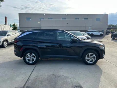 Photos of 2024 Hyundai Tucson SEL for sale in Albany, NY at Lia Hyundai Albany
