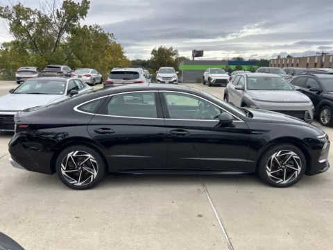 Photos of 2025 Hyundai Sonata SEL Convenience for sale in Albany, NY at Lia Hyundai Albany