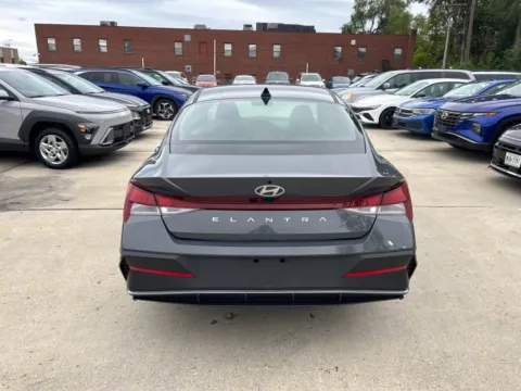 More photos of 2024 Hyundai Elantra SE at Lia Hyundai Albany, NY