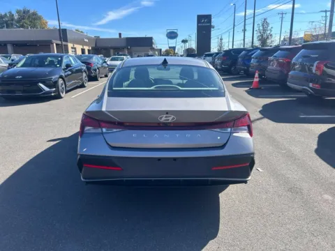 More photos of 2024 Hyundai Elantra SE at Lia Hyundai Albany, NY