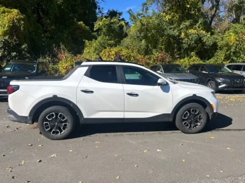 Photos of 2024 Hyundai Santa Cruz SEL for sale in Albany, NY at Lia Hyundai Albany