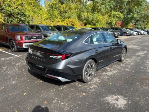 Another view of 2024 Hyundai Sonata SEL for sale in Albany, NY at Lia Hyundai Albany