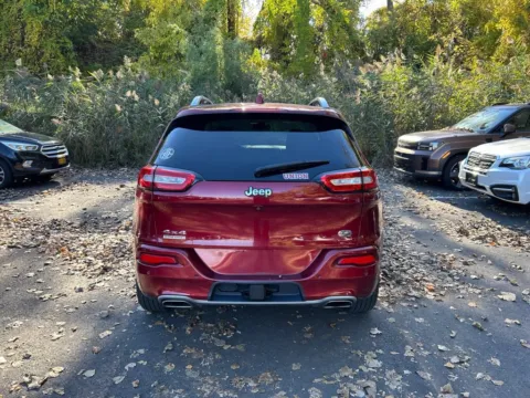 More photos of 2017 Jeep Cherokee Overland at Lia Hyundai Albany, NY