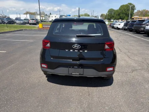 More photos of 2025 Hyundai Venue SEL at Lia Hyundai of Enfield, CT