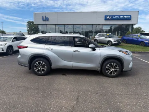 Photos of 2020 Toyota Highlander XLE for sale in Enfield, CT at Lia Hyundai of Enfield