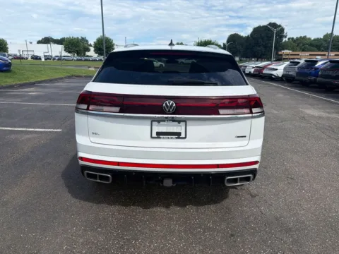 More photos of 2024 Volkswagen Atlas Cross Sport 2.0T SEL Premium R-Line at Lia Hyundai of Enfield, CT