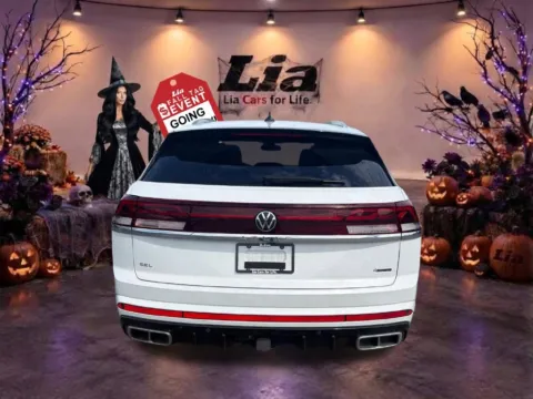 More photos of 2024 Volkswagen Atlas Cross Sport 2.0T SEL Premium R-Line at Lia Hyundai of Enfield, CT