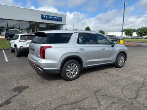 Another view of 2025 Hyundai Palisade SEL for sale in Enfield, CT at Lia Hyundai of Enfield