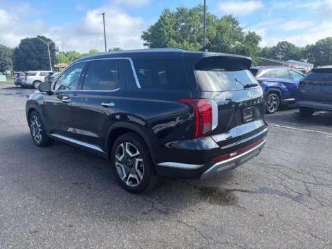 More photos of 2025 Hyundai Palisade SEL Premium at Lia Hyundai of Enfield, CT