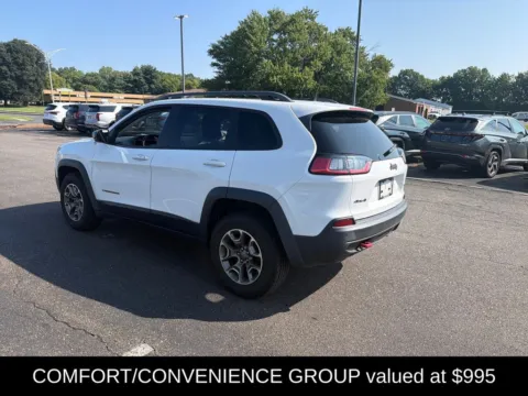 More photos of 2020 Jeep Cherokee Trailhawk at Lia Hyundai of Enfield, CT