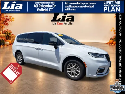 White 2025 Chrysler Pacifica Select for sale in Enfield, CT
