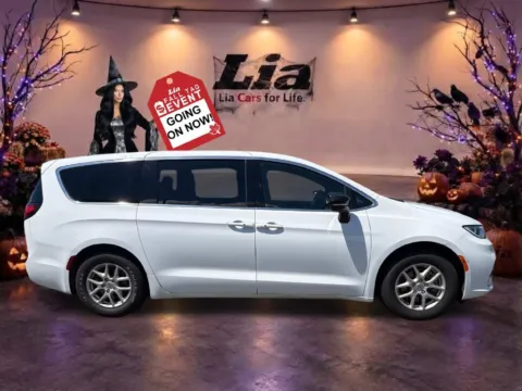 Photos of 2025 Chrysler Pacifica Select for sale in Enfield, CT at Lia Hyundai of Enfield