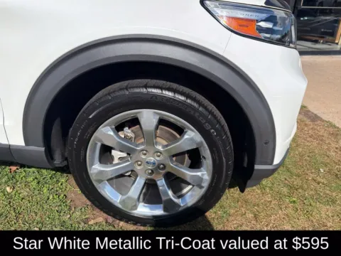 More photos of 2020 Ford Explorer Platinum at Lia Hyundai of Enfield, CT