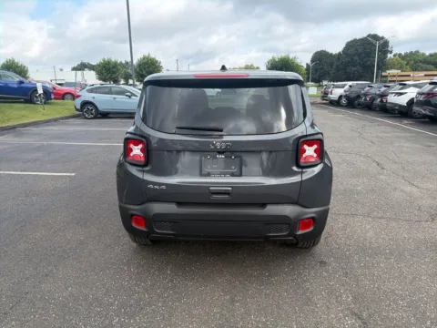 More photos of 2023 Jeep Renegade Latitude at Lia Hyundai of Enfield, CT