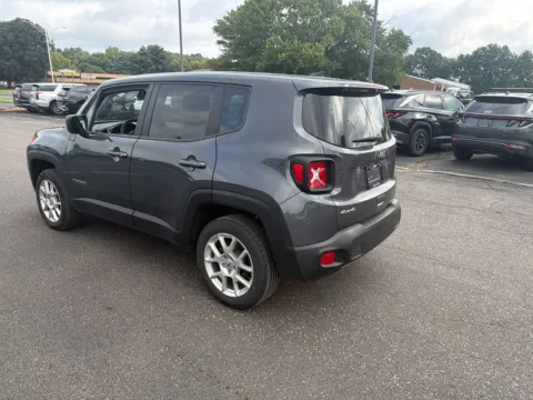 More photos of 2023 Jeep Renegade Latitude at Lia Hyundai of Enfield, CT