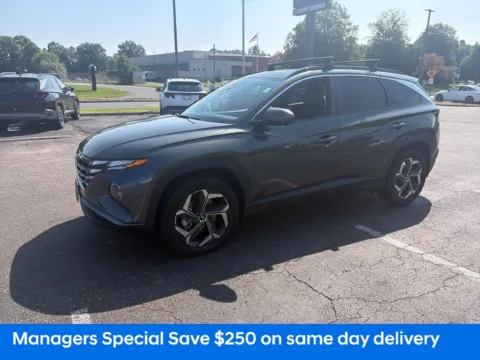 Gray 2024 Hyundai Tucson Hybrid SEL Convenience for sale in Enfield, CT