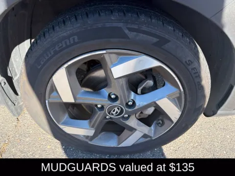 More photos of 2024 Hyundai Venue SEL at Lia Hyundai of Enfield, CT