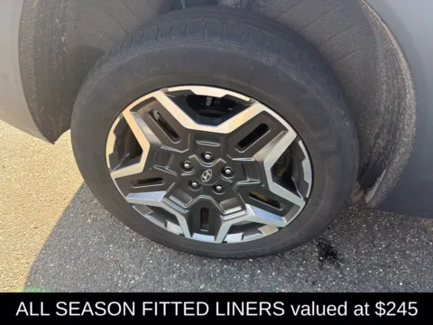 More photos of 2023 Hyundai Santa Fe Limited at Lia Hyundai of Enfield, CT