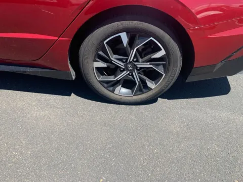 More photos of 2025 Hyundai Sonata SEL at Lia Hyundai of Hartford, CT