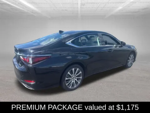 More photos of 2019 Lexus ES 350 at Lia Hyundai of Hartford, CT