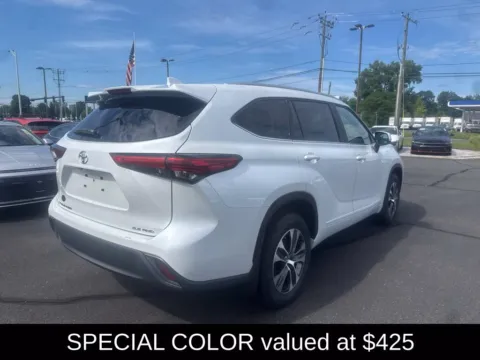 More photos of 2023 Toyota Highlander XLE at Lia Hyundai of Hartford, CT