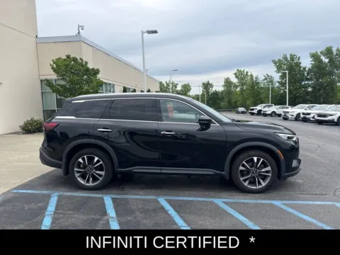 Photos of 2022 INFINITI QX60 LUXE for sale in Cohoes, NY at Lia INFINITI