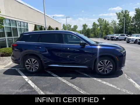 Photos of 2026 INFINITI QX60 LUXE for sale in Cohoes, NY at Lia INFINITI