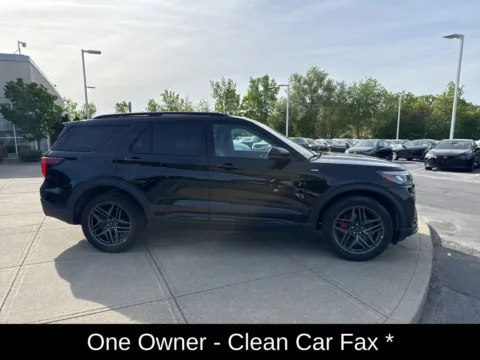 Photos of 2025 Ford Explorer ST-Line for sale in Cohoes, NY at Lia INFINITI