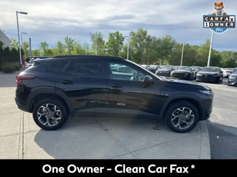 Photos of 2025 Chevrolet Trax LT for sale in Cohoes, NY at Lia INFINITI