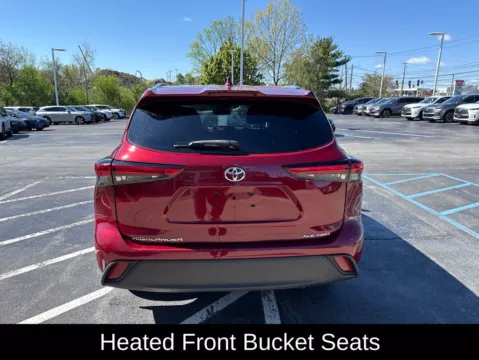 More photos of 2021 Toyota Highlander XLE at Lia INFINITI, NY