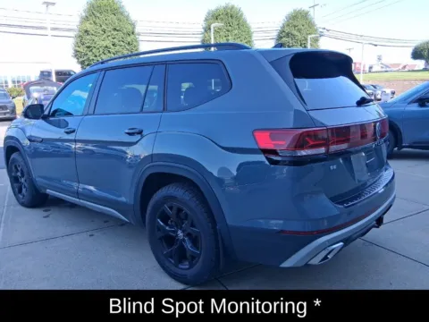 More photos of 2025 Volkswagen Atlas 2.0T Peak Edition at Lia INFINITI, NY
