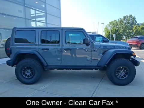 Photos of 2022 Jeep Wrangler Unlimited High Tide for sale in Cohoes, NY at Lia INFINITI