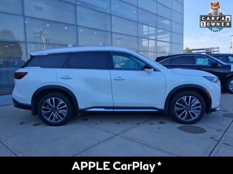Photos of 2026 INFINITI QX60 LUXE for sale in Cohoes, NY at Lia INFINITI